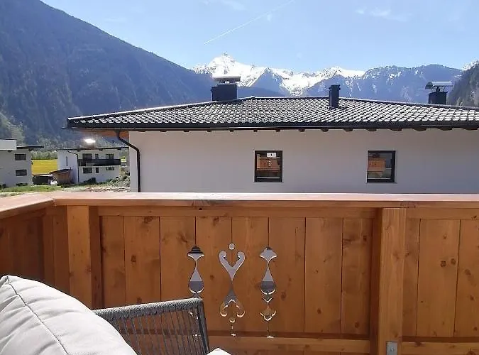 Helena Mayrhofen